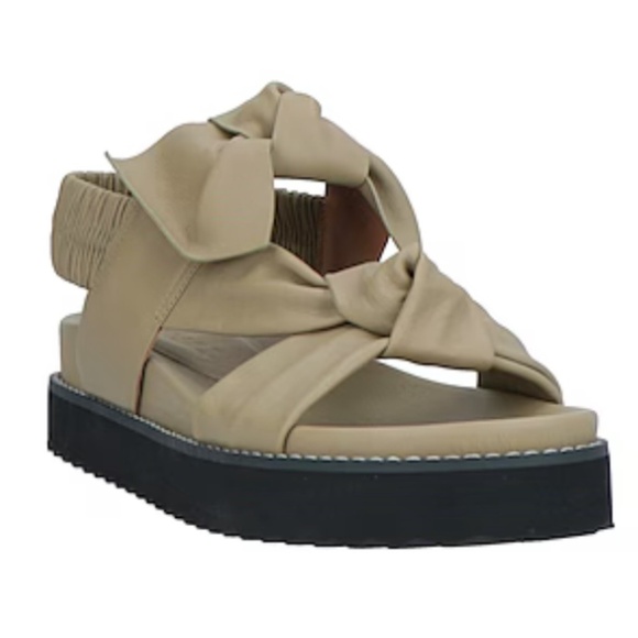 NWT VICENZA LEATHER SAGE GREEN WOMAN SANDALS NEW WITH BOX SIZE US 8.5 - Picture 2 of 7